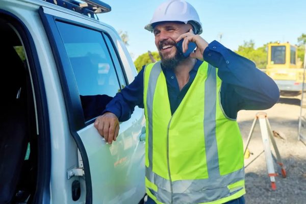 Tradie on the blower